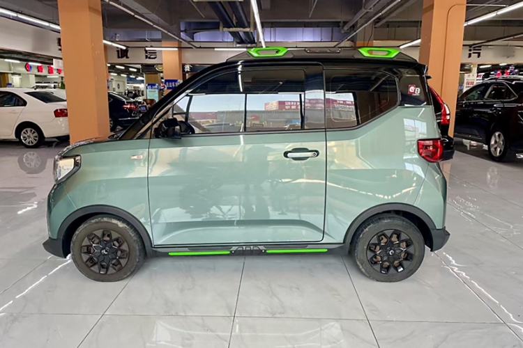 Used Wuling Hongguang MINIEV 2022 GAMEBOY 300km Enthusiast Model with Lithium Iron Phosphate
