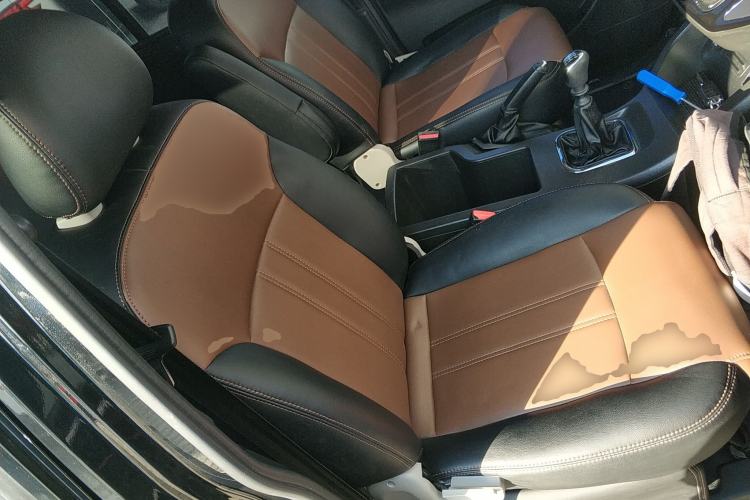 Used FORTHING Lingzhi 2024 M5L 1.5T Manual Base Model 7 Seats