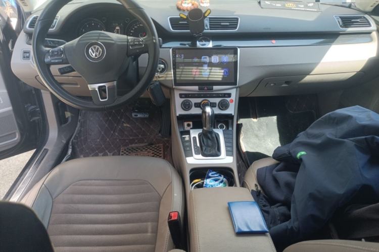 Used Volkswagen Magotan 2015 1.8TSI Luxury Model
