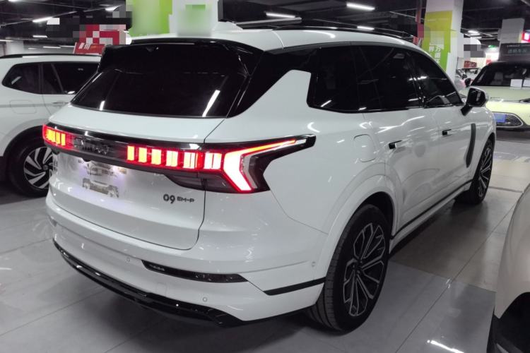 Used Lynk & Co 09 EM-P 2023 2.0TD EM-P Long-Range Version PM 7-Seater
