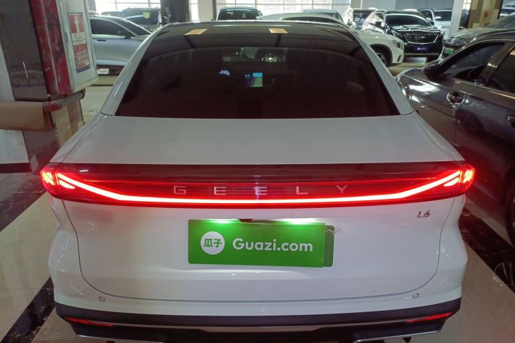 Used  L6 2023 125km MAX
