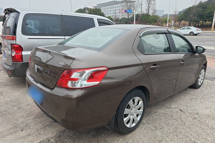 Used Peugeot 301 2014 1.6L Manual Comfort Edition