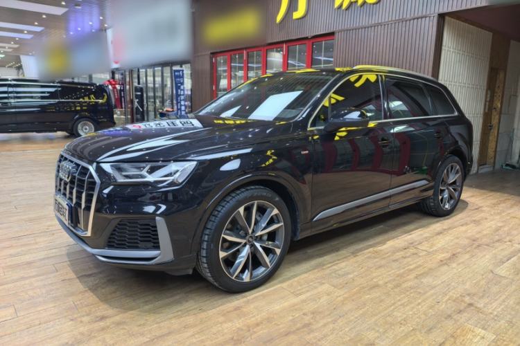 Used Audi Q7 2022 55 TFSI quattro S line Sport model