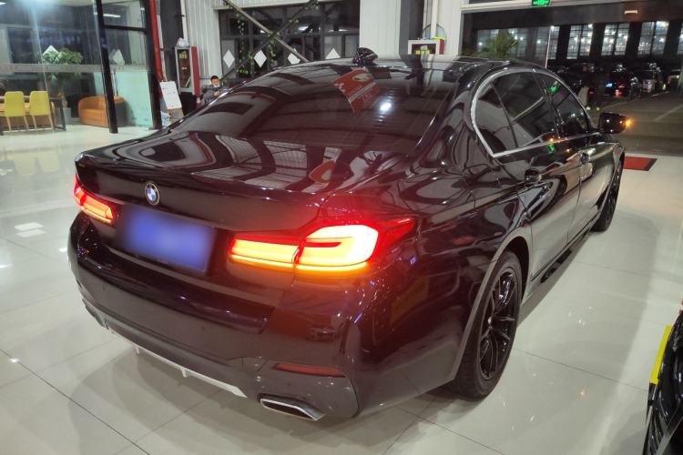 Used BMW 5 Series 2021 Facelifted 525Li M Sport Package

