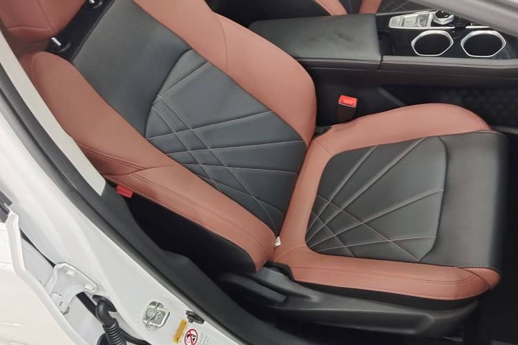 Used Changan Eado 2023 Changan Edition PLUS Blue Whale NE 1.4T GDI DCT Prestige Version
