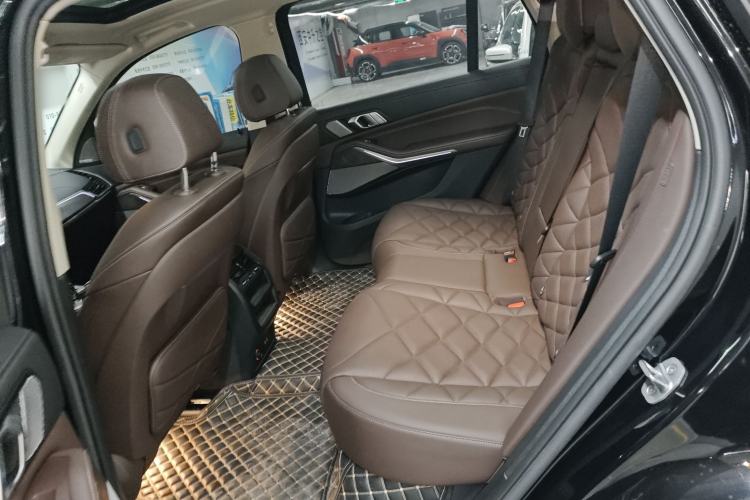 Used BMW X5 2022 Restyled xDrive 30Li Luxury Version M Sport Package