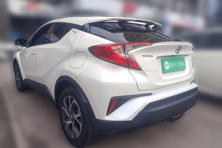 Used Toyota C-HR 2018 2.0L Leading with Sunroof China VI Standard