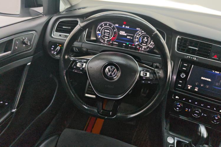 Used Volkswagen Golf 2019 280TSI DSG Luxury Version China VI Standard
