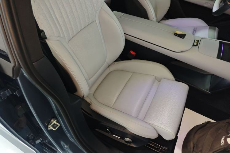 Used Lynk & Co Z10 2025 95 kWh 702 km All-Wheel Drive Intelligent Driving Ultra
