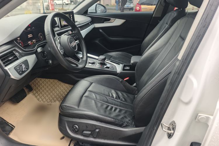 Used Audi A4L 2019 40 TFSI Fashion Edition China VI Emission Standard
