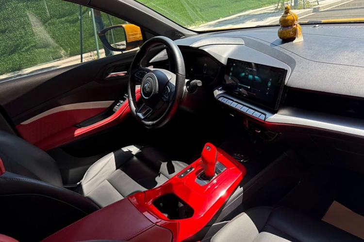 Used MG 5 2021 300TGI DCT Elegant Luxury Edition
