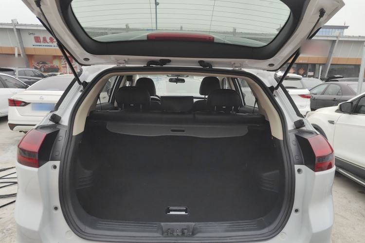 Used Geely Auto Emgrand X7 Sport 2020 1.8TD DCT Two-Wheel Drive Smart Connect 4G-Enabled Version
