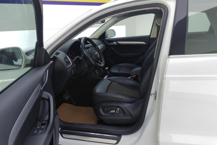 Used Audi Q3 2016 35 TFSI Fashion Model
