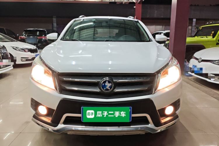 Used Venucia T70 2015 2.0L Manual RuiQu Version

