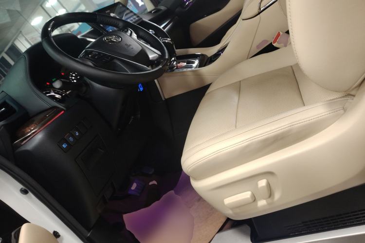 Used Toyota Alphard 2021 Dual-Engine 2.5L Luxury Edition