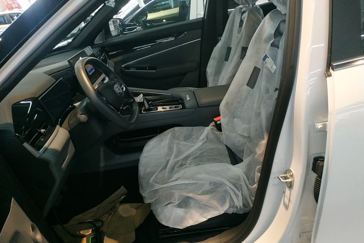 Used Geely Auto Emgrand X7 Sport 2026 Model 1.5TD Aspirational
