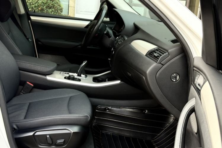 Used BMW X3 2016 sDrive20i
