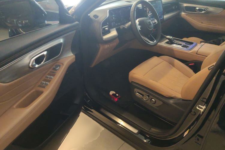 Used GAC Trumpchi GS8 2025 Linghang Series 2.0 TGDI Two-Wheel-Drive Luxury Edition 5 Seats