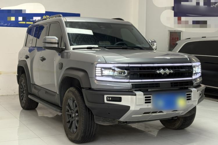 Used Formula Leopard Leopard 5 2023 Navigator Edition
