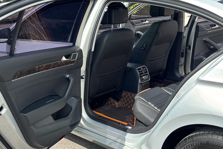 Used Volkswagen Magotan 2019 330TSI DSG Luxury Model China V Standard
