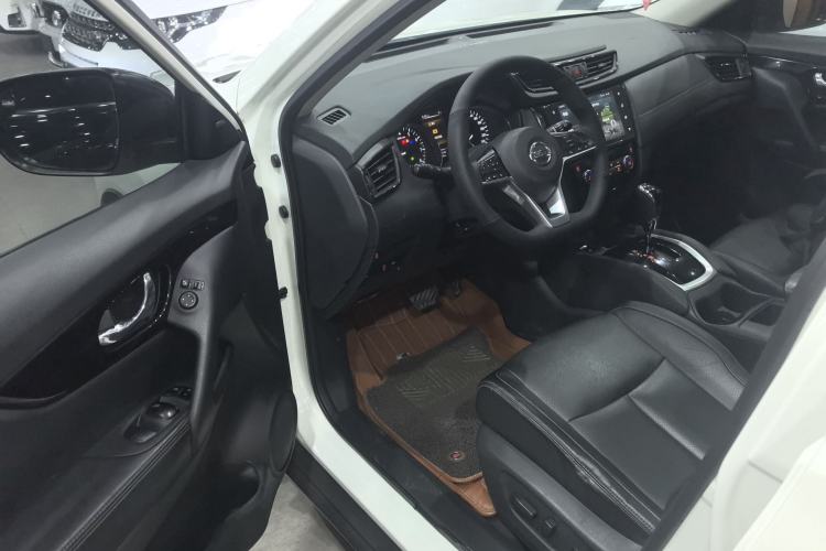 Used Nissan X-Trail 2019 2.0L CVT Smart Connect Comfort Edition 2WD
