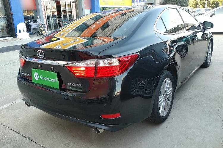 Used Lexus ES 2014 250 Comfort Edition
