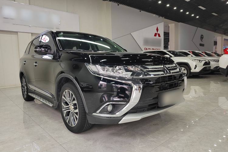 Used Mitsubishi Outlander 2018 2.4L 4x4 Elite Edition 5 Seats
