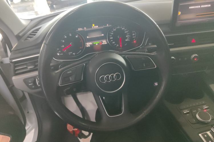 Used Audi A4L 2019 40 TFSI Ambition China VI