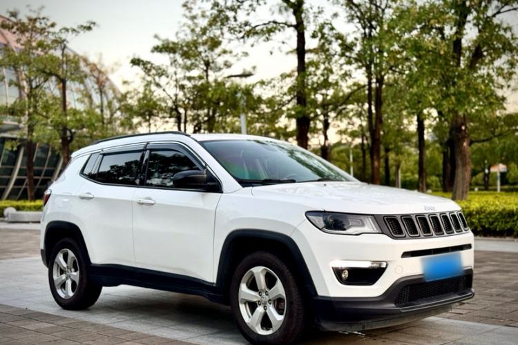 Used  Compass 2017 200T Automatic Family Edition
