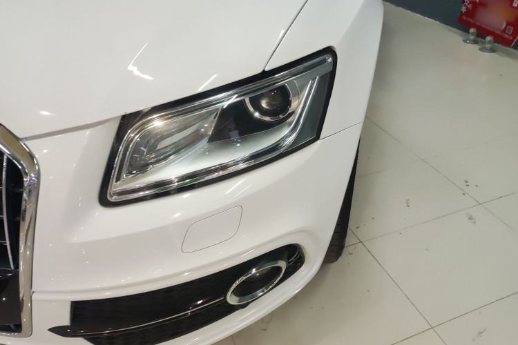 Used Audi Q5 2017 Plus 40 TFSI Ambition Model
