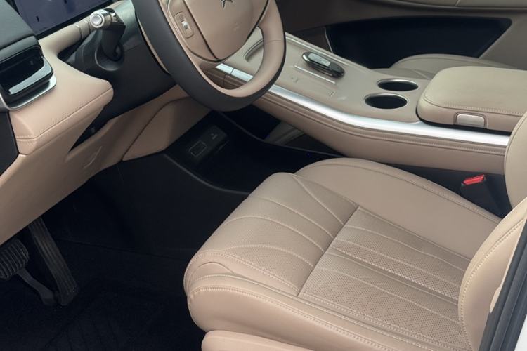 Used XPeng G9 2025 625 Long-Range Max
