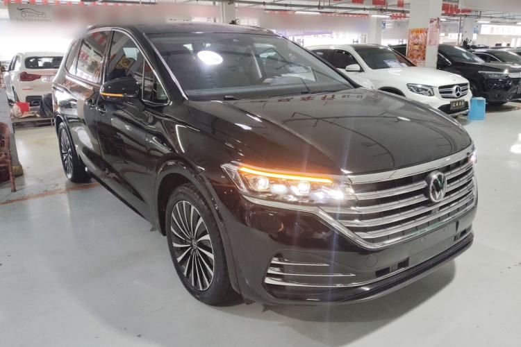 Used Volkswagen Viloran 2023 380TSI Prestige Edition
