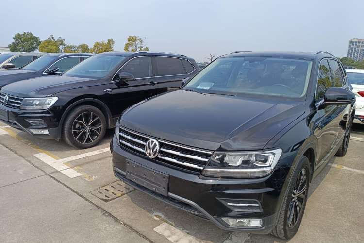 Used Volkswagen Tiguan L 2019 330TSI Automatic Two-Wheel Drive Panoramic Comfort Edition China VI Standard
