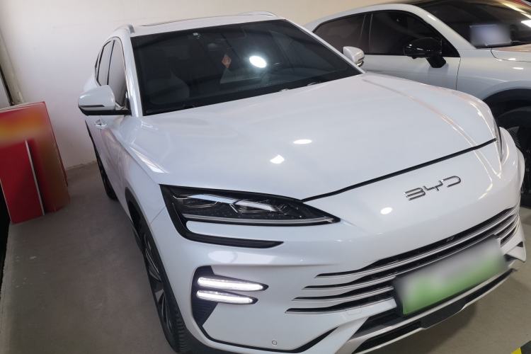 Used BYD Song PLUS New Energy 2023 Champion Edition DM-i 110KM Flagship Model
