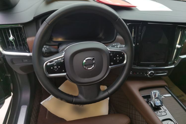 Used Volvo S90 2023 B5 Zhiyuan Luxury Edition
