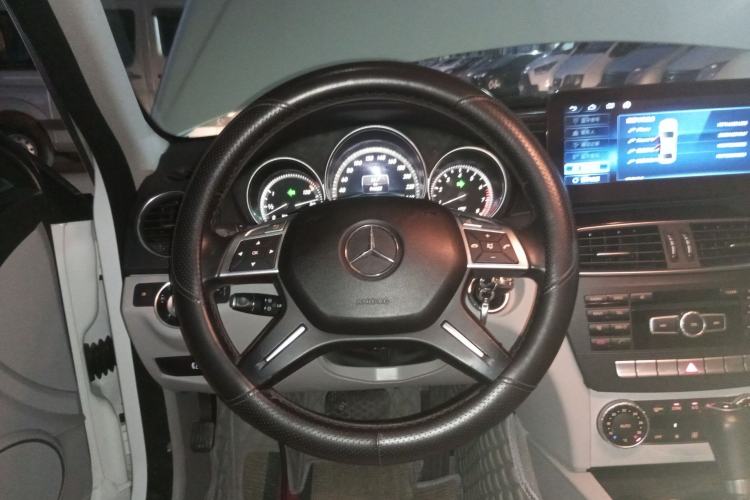 Used Mercedes-Benz C-Class 2013 C 180 Classic Grand Edition
