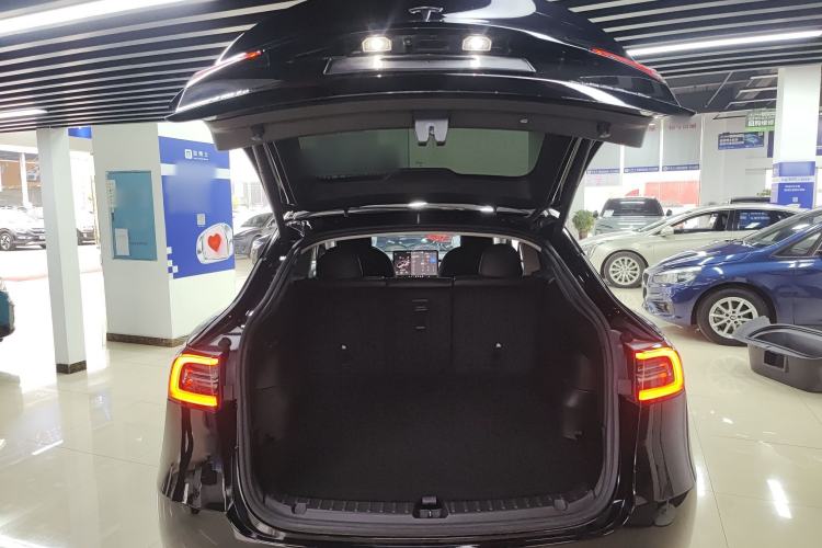 Used Tesla Model Y 2022 Rear-Wheel-Drive Version
