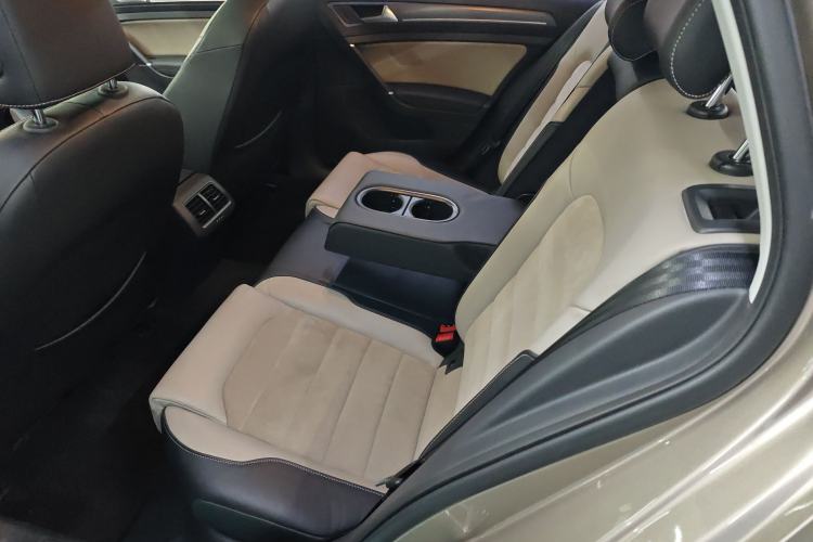 Used Volkswagen Golf 2017 230TSI Automatic Luxury Million-Vehicle Commemorative Edition
