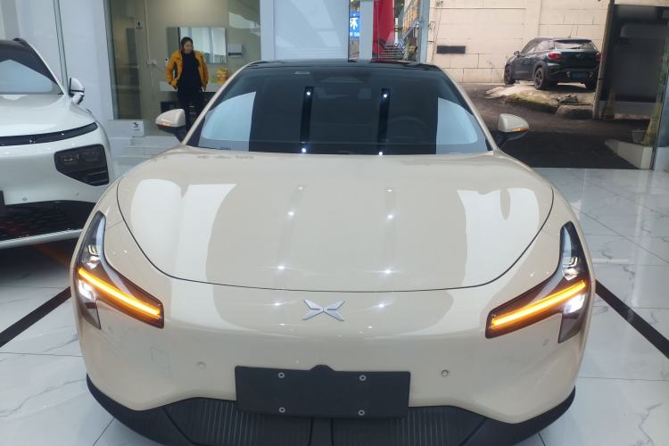 Used XPeng MONA M03 2024 620 with Ultra-Long Range
