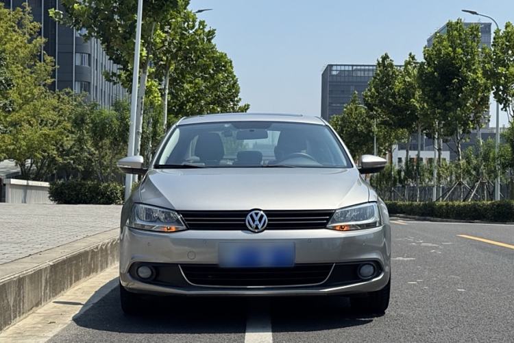 Used Volkswagen Sagitar 2014 Revised Version 1.4TSI Manual Luxury Edition
