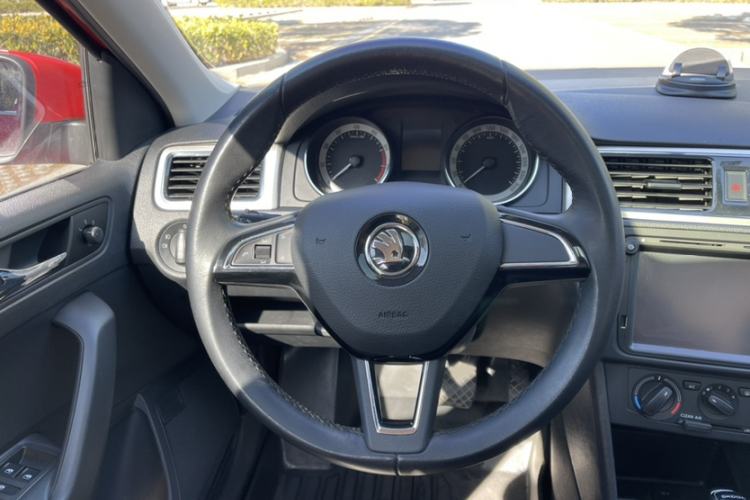 Used Skoda Rapid Spaceback 2019 Revised Version 1.5L Automatic Comfort Edition China VI Standard