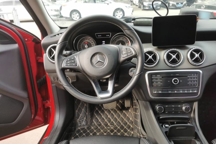 Used Mercedes-Benz GLA 2016 GLA 220 4MATIC Fashion Edition