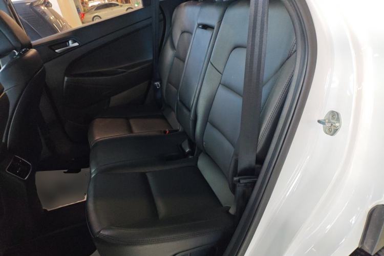 Used Hyundai Tucson 2018 1.6T Dual-Clutch Two-Wheel Drive 15th Anniversary Special Edition