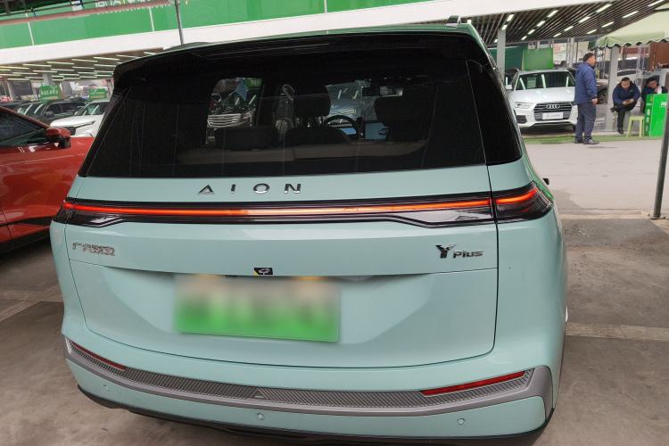 Used AION Y 2023 Plus 510 Smart Edition