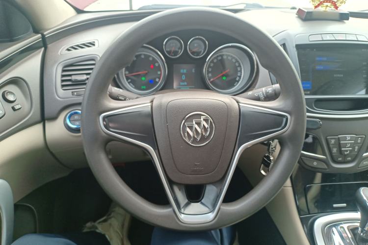 Used Buick Regal 2015 2.0L Leading Fashion Edition
