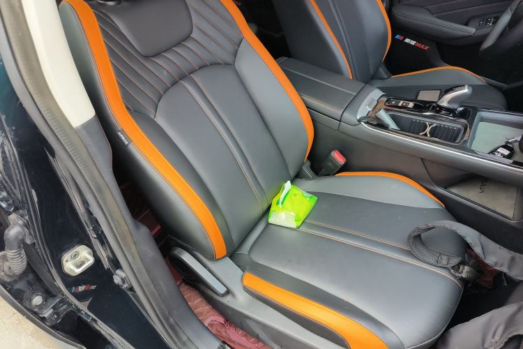 Used Dongfeng Aeolus Yixuan MAX 2023 1.5T Ultra-Stylish Trendsetting Dad Edition