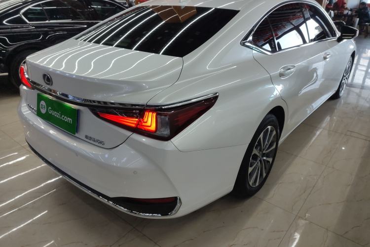 Used Lexus ES 2022 200 Excellence Edition