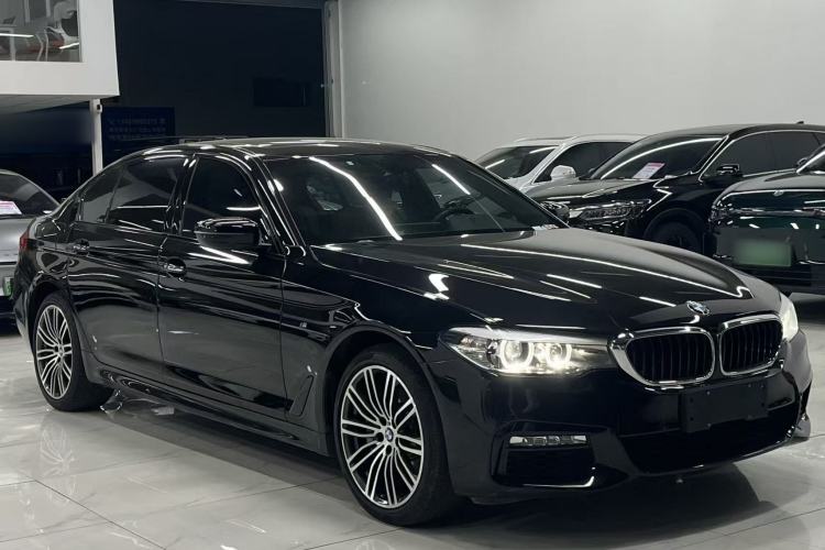 Used BMW 5 Series 2018 Restyled 530Li Leading Edition M Sport Package
