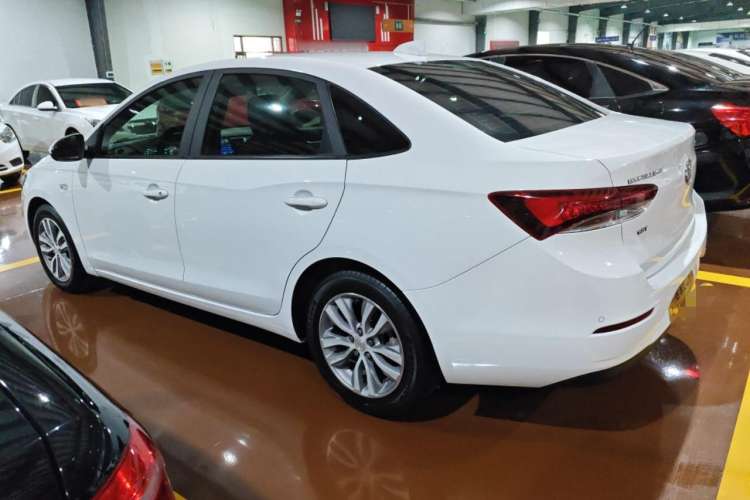 Used Buick GT 2018 18T Automatic Elite Model
