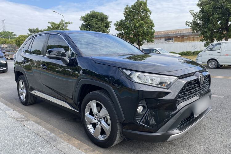 Used Toyota RAV4 2021 2.0L CVT Two-Wheel Drive Fashion Edition
